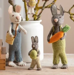 En Gry & Sif little grey hare - romper & carrot|Cottontails Baby Hot